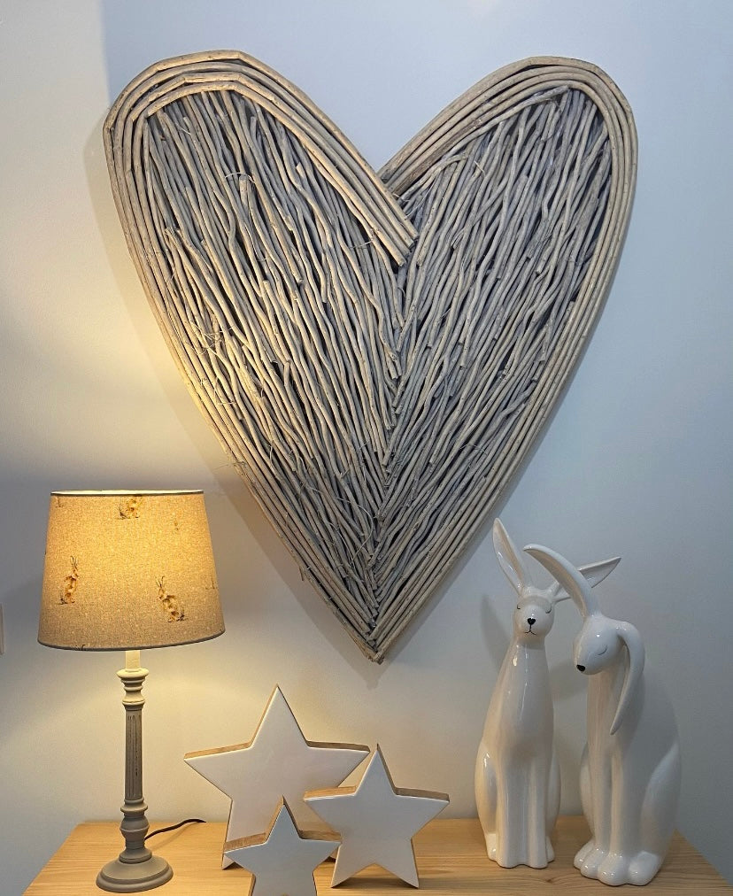 Wicker heart deals lamp